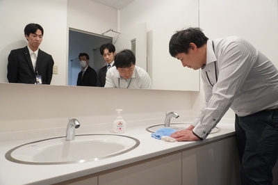 掃除に学ぶ会